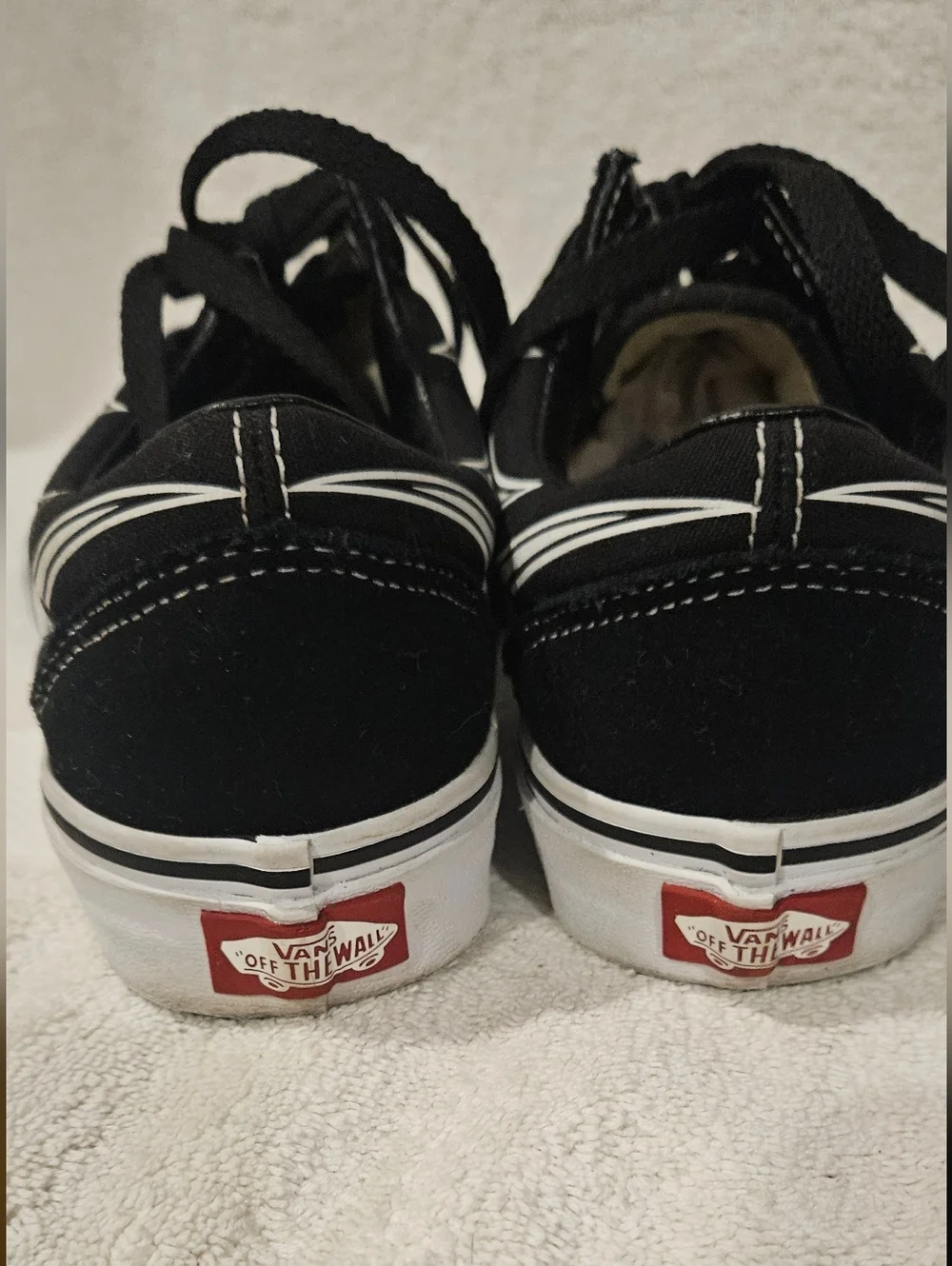 Vans flames black